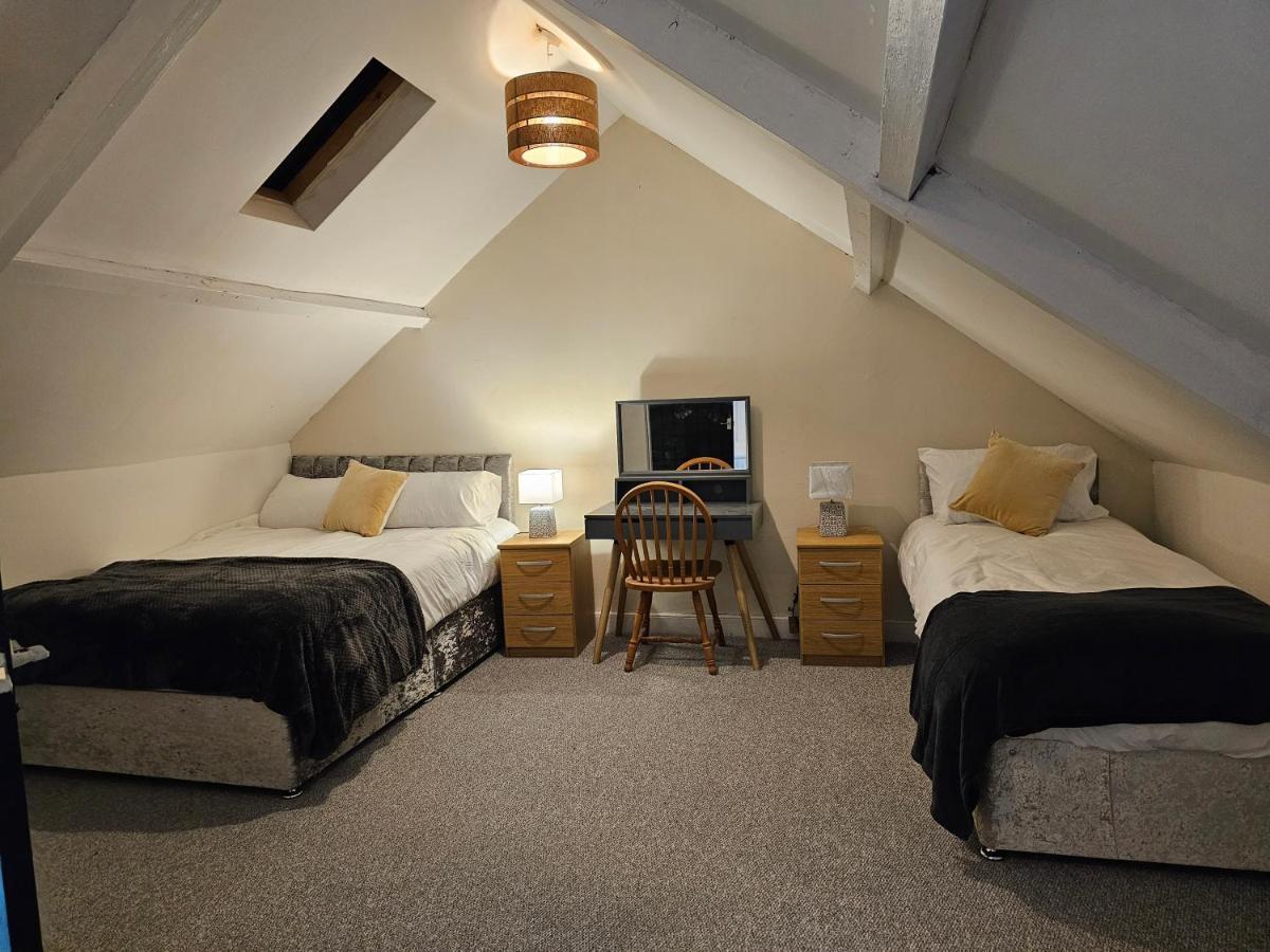 Skyline Queen'S Suites 203 Swansea Extérieur photo